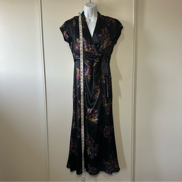 CINQ À SEPT Women’s Black Floral Neila Surplice Cocktail Silk Midi-Dress- Size 6 - Picture 4 of 15